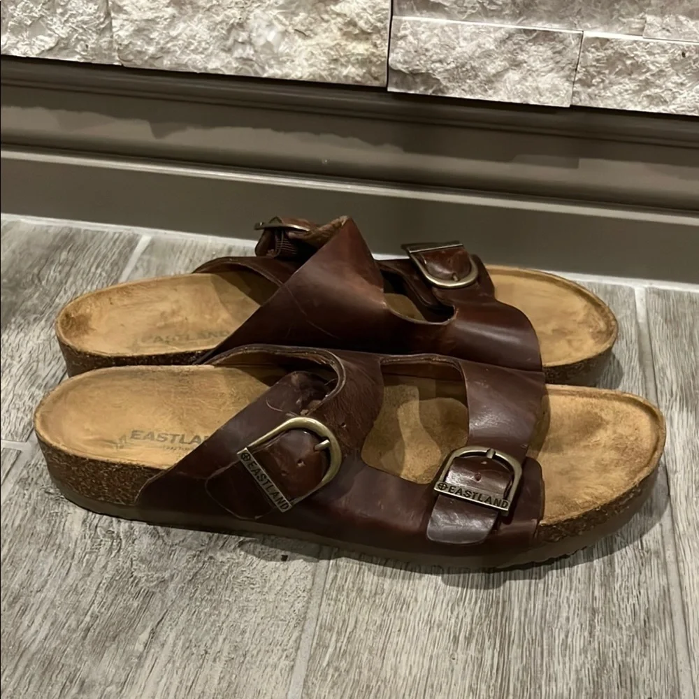 Eastland Cambridge Brown Leather Sandals